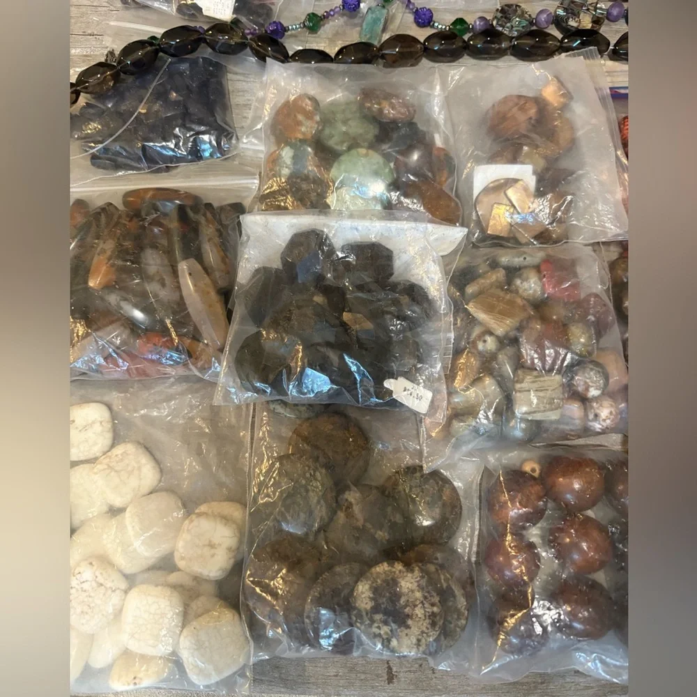 Assorted Bead Collection - Picture 2 of 3